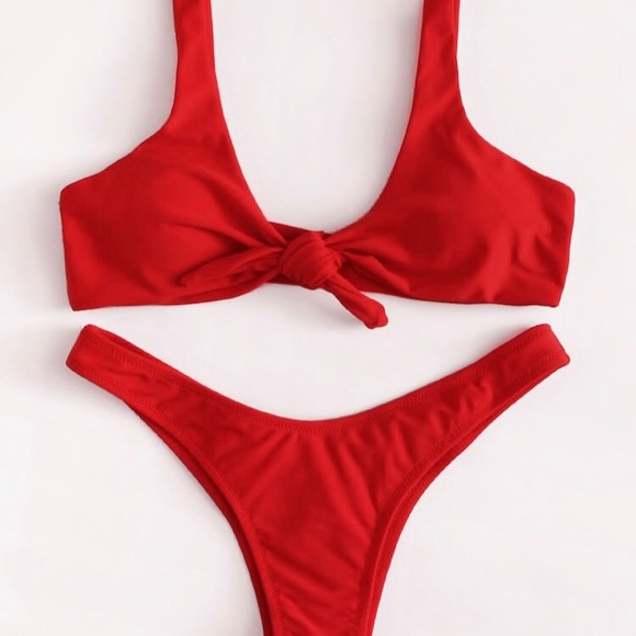 Two piece Knot bikini - Picture 1 of 3